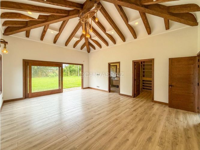 Casa de 4 alcobas en venta en So�Adora, El Carmen de Viboral, 650 m² · foto 5 de 24