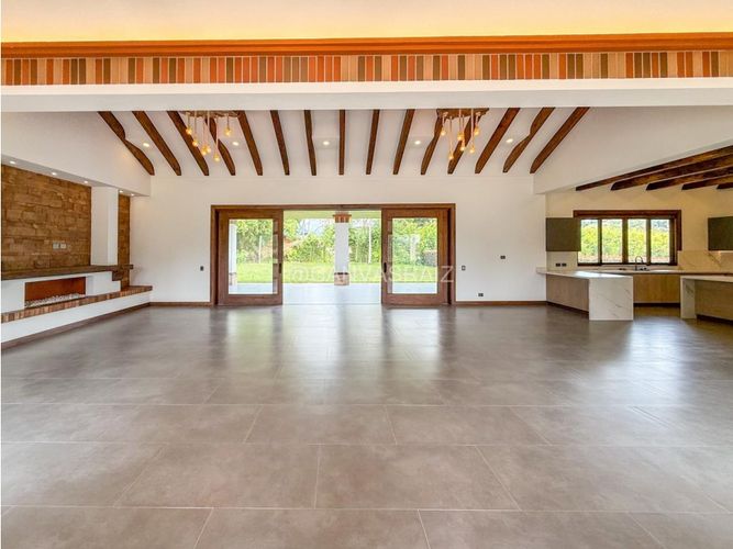 Casa de 4 alcobas en venta en So�Adora, El Carmen de Viboral, 650 m² · foto 10 de 24