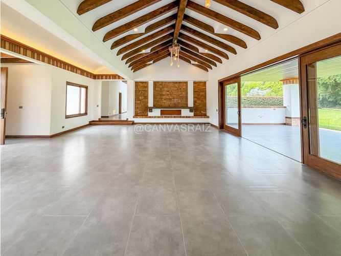 Casa de 4 alcobas en venta en So�Adora, El Carmen de Viboral, 650 m² · foto 12 de 24