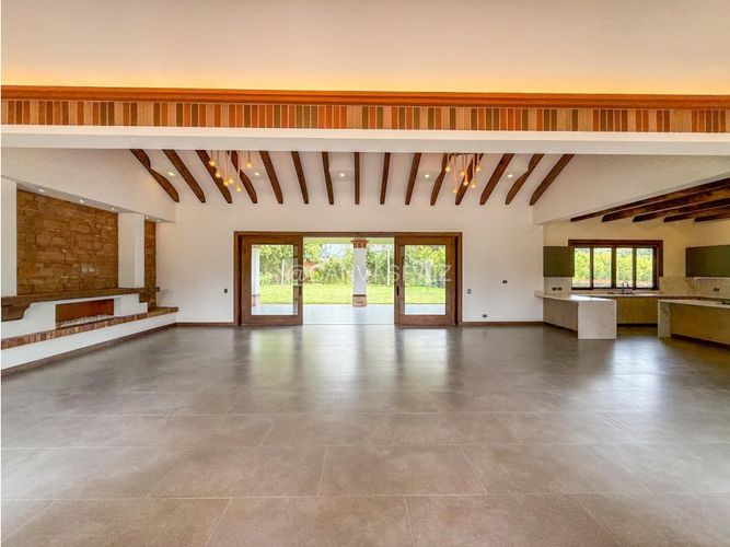 Casa de 4 alcobas en venta en So�Adora, El Carmen de Viboral, 650 m² · foto 15 de 24