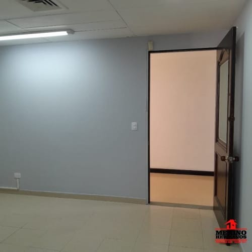 Oficina en arriendo en La Florida, Medellín, 37 m² · foto 3 de 3