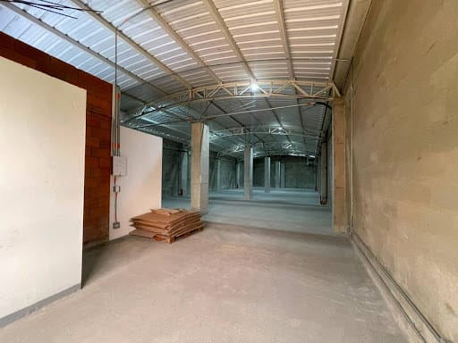 Bodega en arriendo en San Antonio De Prado, Medellín, 320 m² · foto 4 de 12