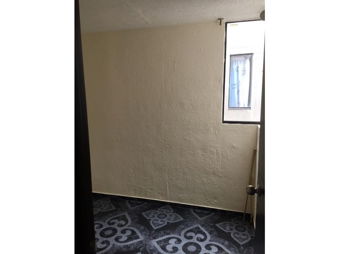 Apartamento de 3 alcobas en venta en Uaecd 007, Soacha, 45 m² · foto 4 de 7