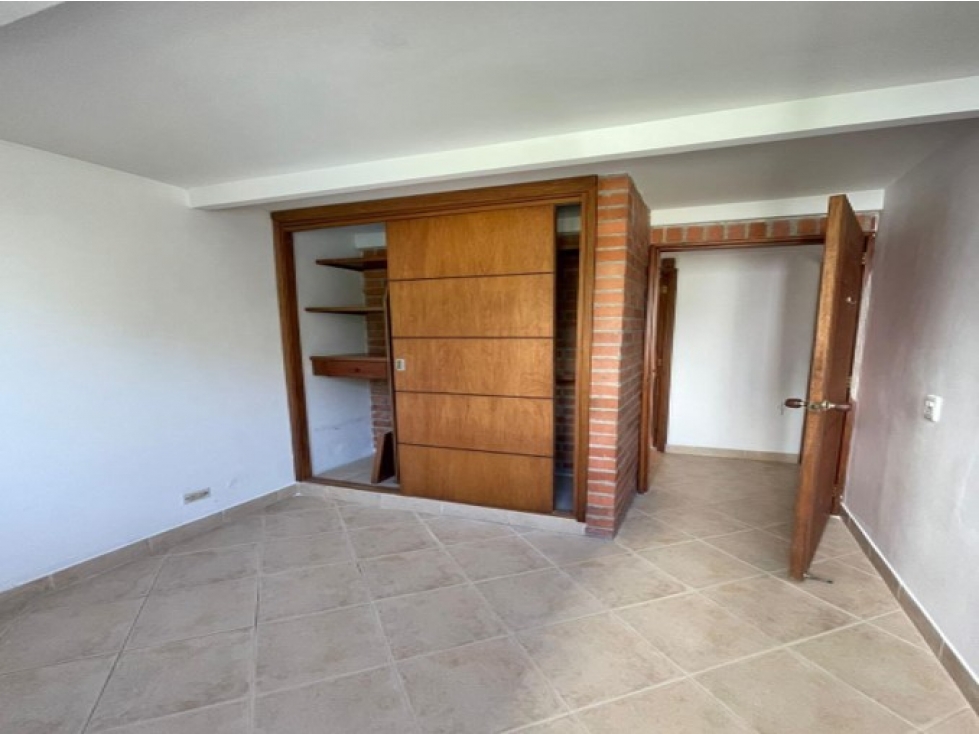 Apartamento en venta en Loma Del Indio, Medellín · foto 3 de 4