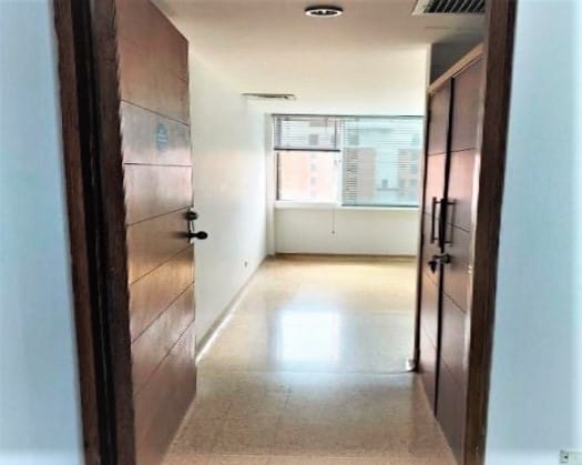 Consultorio en venta en El Poblado, Medellín, 34 m² · foto 4 de 5