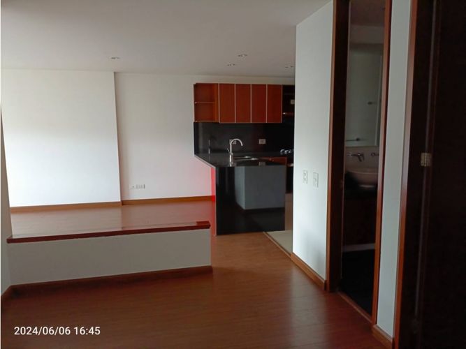 Apartamento de 3 alcobas en venta en Delicias Norte, Chía, 86 m² · foto 2 de 19