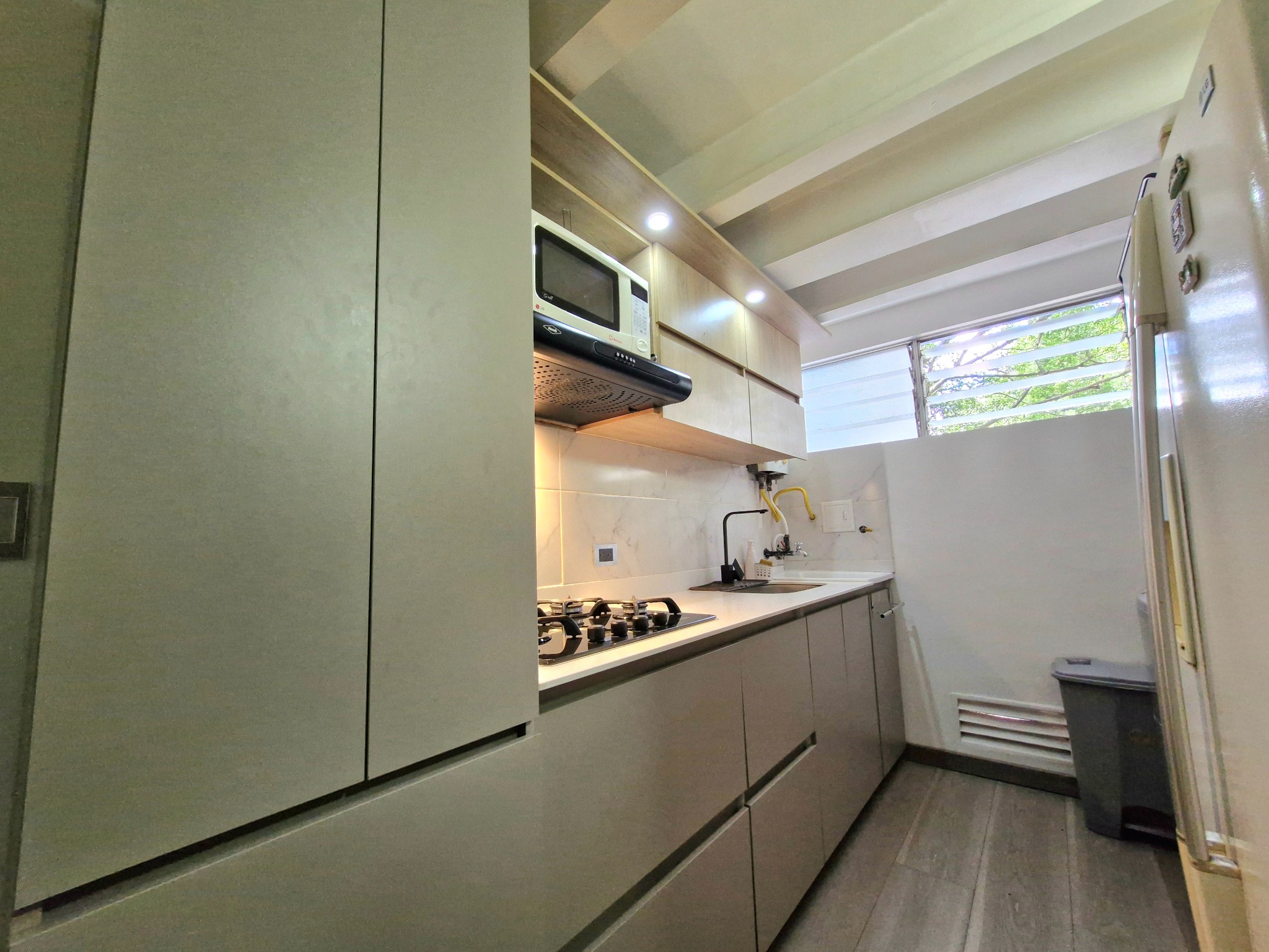 Apartamento en venta en Las Flores, Envigado · foto 3 de 18