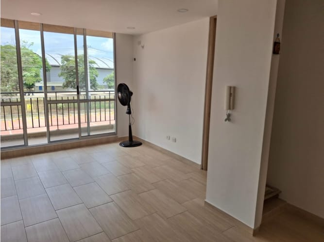 Apartamento de 2 alcobas en arriendo en Las Palmas, Ricaurte, 53 m² · foto 2 de 24