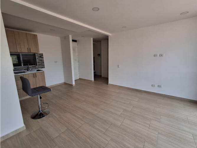 Apartamento de 2 alcobas en arriendo en Las Palmas, Ricaurte, 53 m² · foto 3 de 24