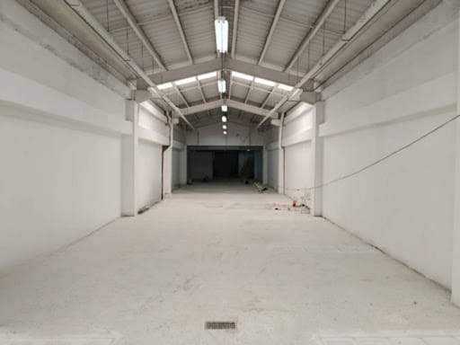 Local en arriendo en La Esmeralda, Envigado, 340 m² · foto 3 de 14