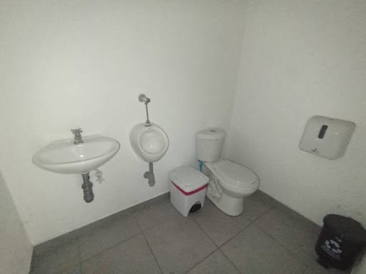 Local en arriendo en La Esmeralda, Envigado, 340 m² · foto 13 de 14