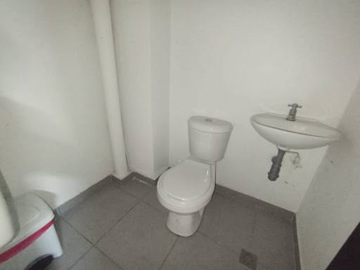 Local en arriendo en La Esmeralda, Envigado, 340 m² · foto 14 de 14