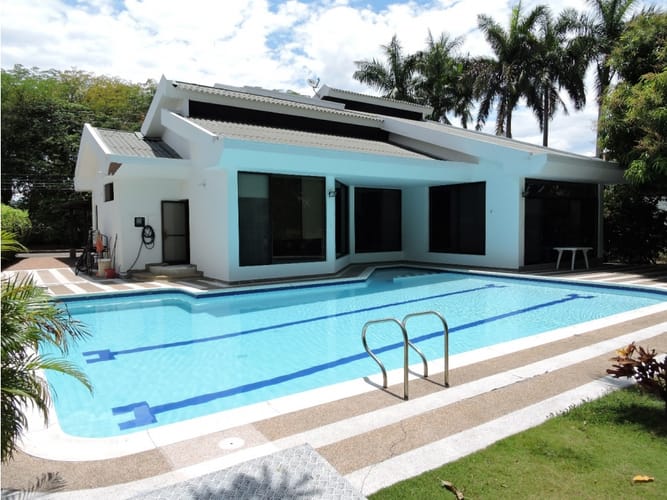 Casa de 3 alcobas en venta en Guabinal Plan, Girardot, 377 m² · foto 3 de 24