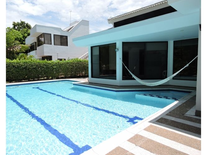 Casa de 3 alcobas en venta en Guabinal Plan, Girardot, 377 m² · foto 6 de 24