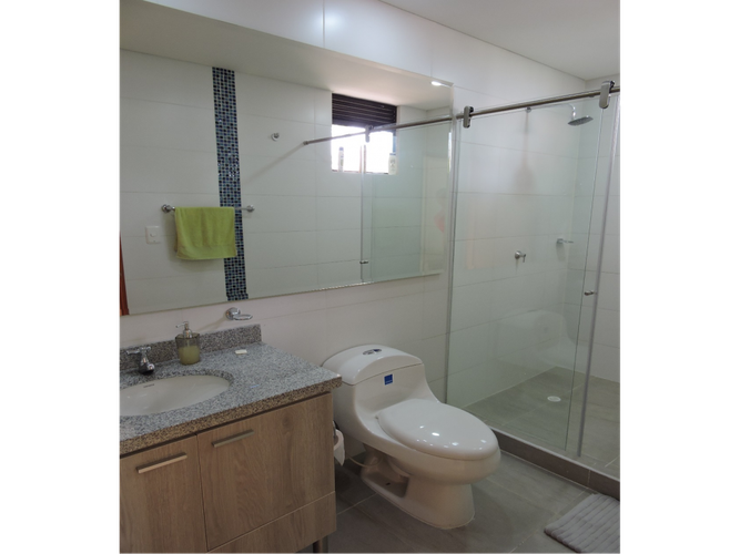 Casa de 3 alcobas en venta en Guabinal Plan, Girardot, 377 m² · foto 19 de 24