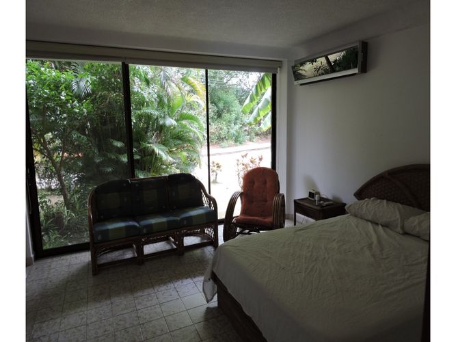Casa de 3 alcobas en venta en Guabinal Plan, Girardot, 377 m² · foto 23 de 24