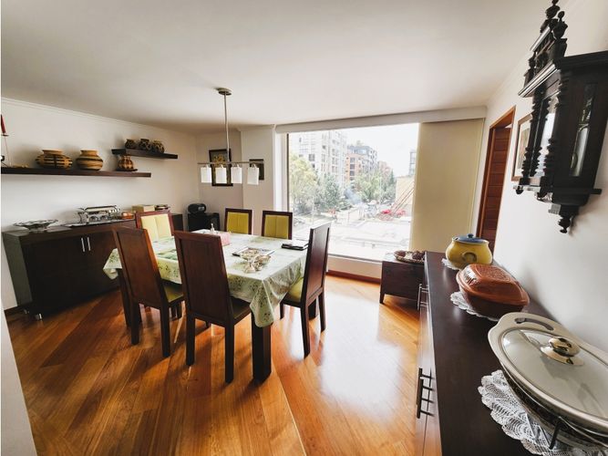 Apartamento de 3 alcobas en venta en Chico, Bogotá, 148 m² · foto 6 de 24