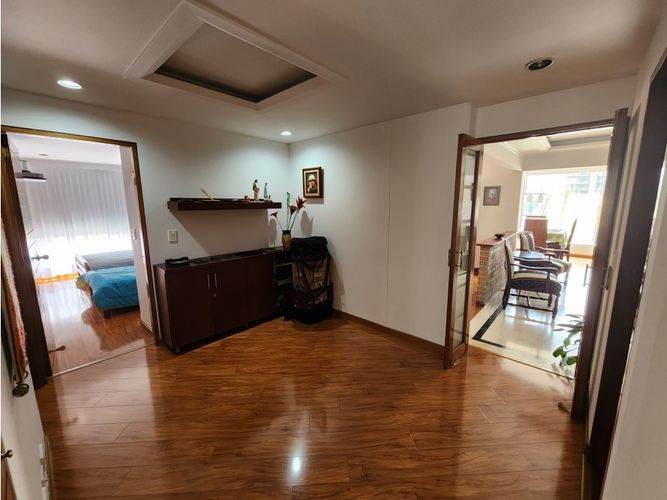 Apartamento de 3 alcobas en venta en Chico, Bogotá, 148 m² · foto 13 de 24