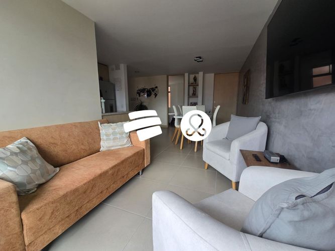 Apartamento de 3 alcobas en venta en Laureles, Medellín, 78 m² · foto 3 de 13