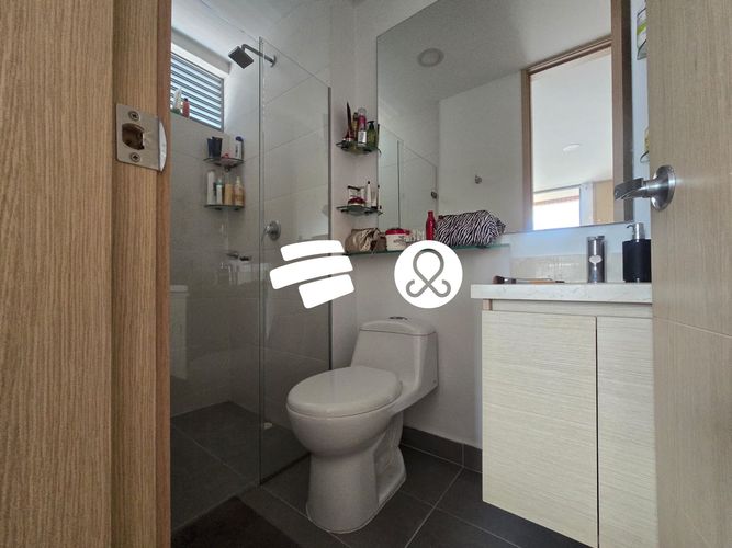 Apartamento de 3 alcobas en venta en Laureles, Medellín, 78 m² · foto 12 de 13