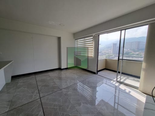 Apartamento de 3 alcobas en venta en Niquia, Bello, 82 m² · foto 2 de 17