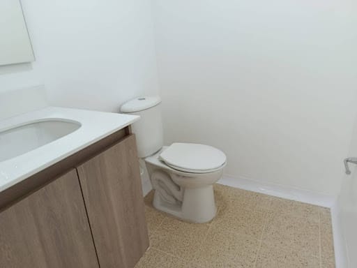 Consultorio en arriendo en San Diego, Medellín, 33 m² · foto 10 de 10