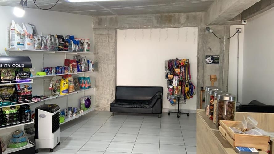 Local en venta en Pan De Azucar, Sabaneta, 135 m² · foto 2 de 8