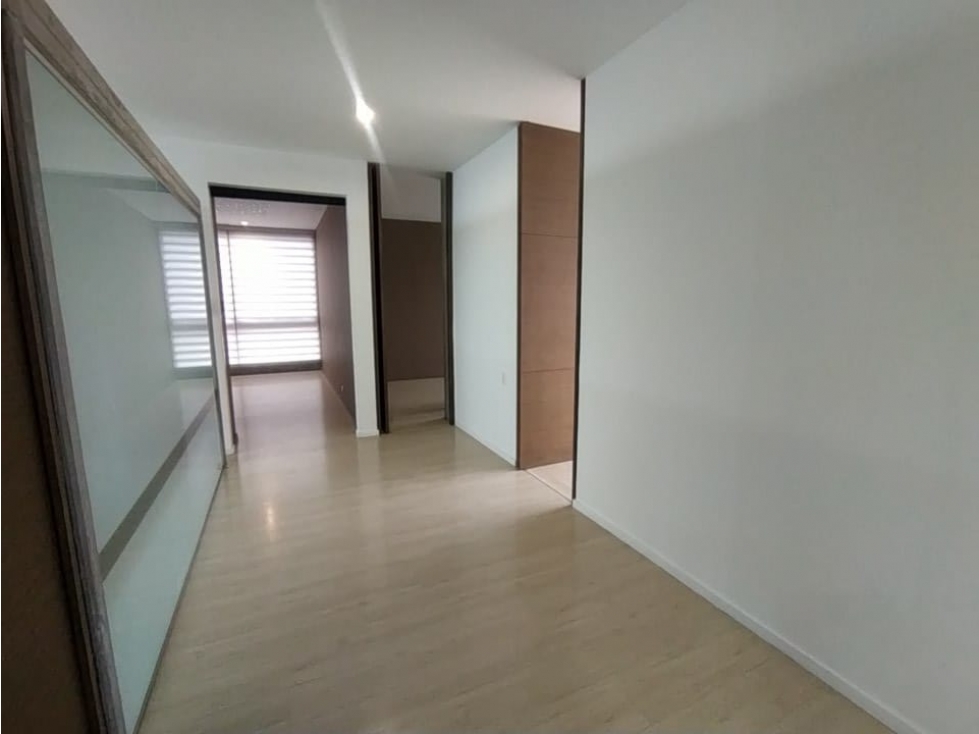 Apartamento en arriendo en Los Balsos, Medellín · foto 14 de 24
