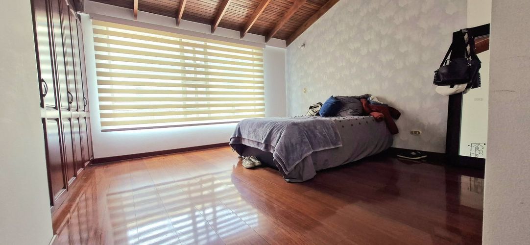 Casa de 5 alcobas en venta en Ub. El Recreo, Tunja, 235 m² · foto 8 de 15