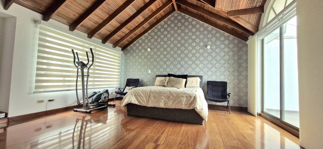 Casa de 5 alcobas en venta en Ub. El Recreo, Tunja, 235 m² · foto 14 de 15