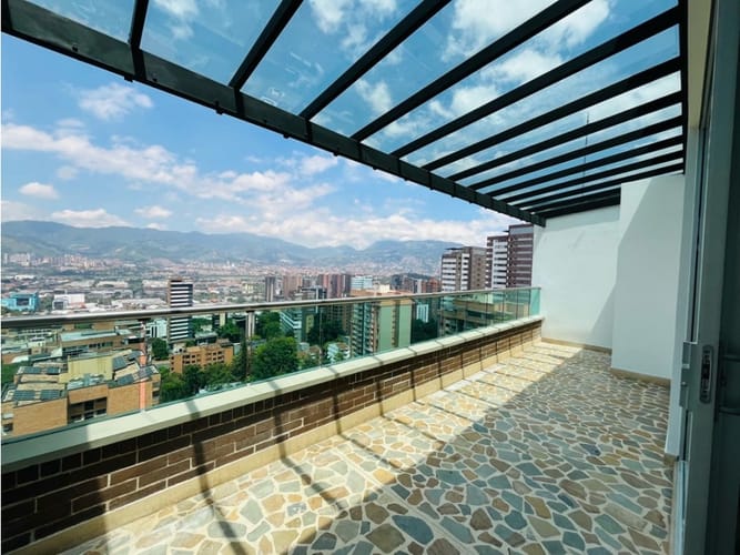 Apartamento de 3 alcobas en arriendo en San Lucas, Medellín, 339 m² · foto 7 de 24