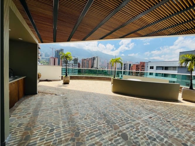 Apartamento de 3 alcobas en arriendo en San Lucas, Medellín, 339 m² · foto 9 de 24