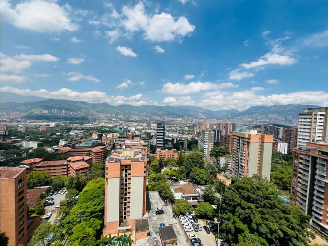 Apartamento de 3 alcobas en arriendo en San Lucas, Medellín, 339 m² · foto 10 de 24