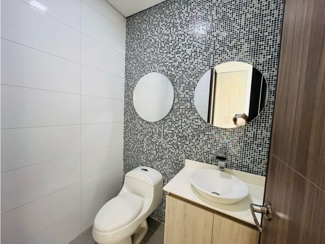 Apartamento de 3 alcobas en arriendo en San Lucas, Medellín, 339 m² · foto 22 de 24