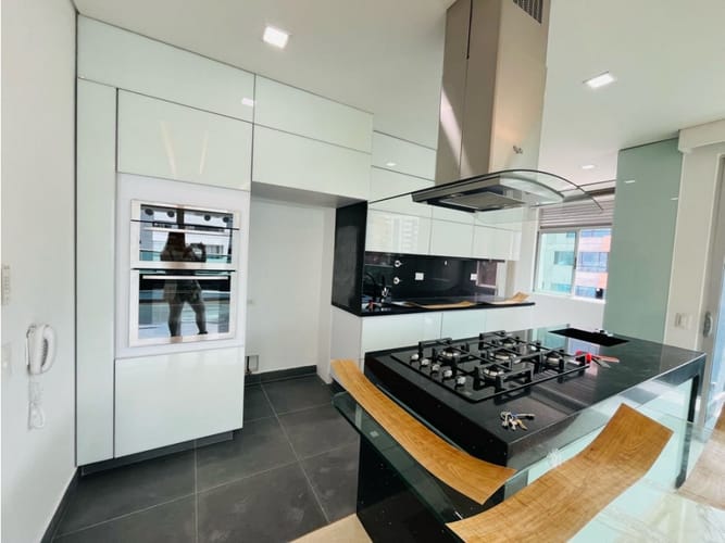 Apartamento de 3 alcobas en arriendo en San Lucas, Medellín, 339 m² · foto 23 de 24