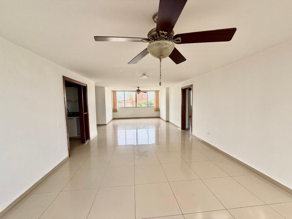 Apartamento en venta en Altos Del Prado, Barranquilla · foto 2 de 12