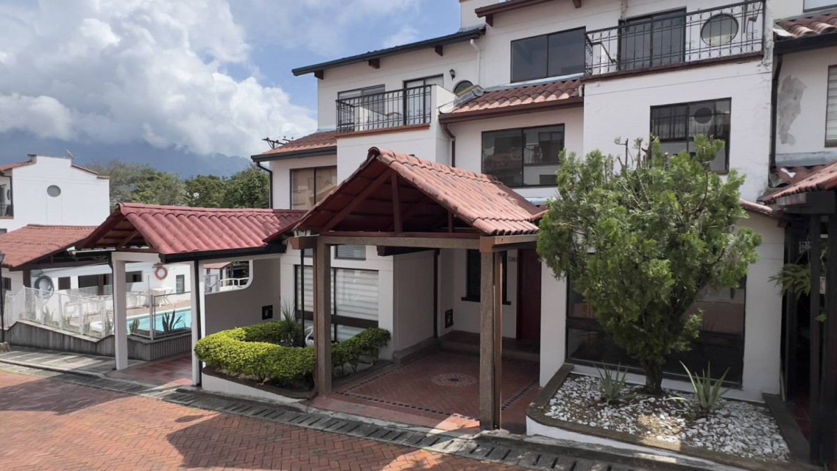 Casa en Arriendo en Co. tejares, Ibagué