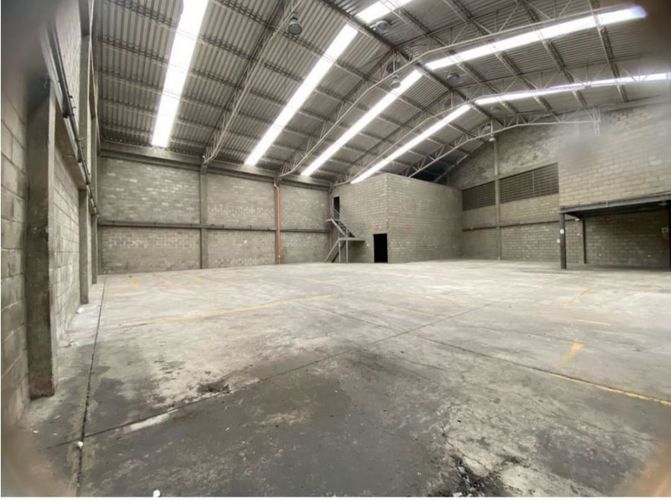 Bodega en arriendo en Altos Del Prado, Barranquilla, 600 m² · foto 11 de 14