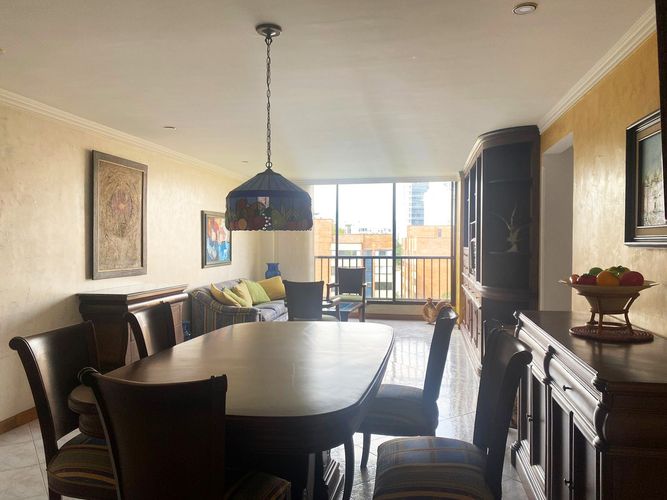 Apartamento de 3 alcobas en arriendo en El Poblado, Medellín, 121 m² · foto 2 de 16