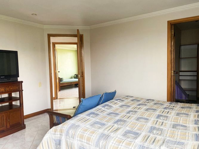 Apartamento de 3 alcobas en arriendo en El Poblado, Medellín, 121 m² · foto 9 de 16