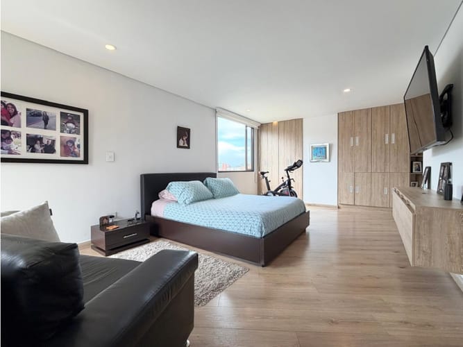 Apartamento de 3 alcobas en venta en Escuela De Infanteria, Bogotá, 162 m² · foto 13 de 20