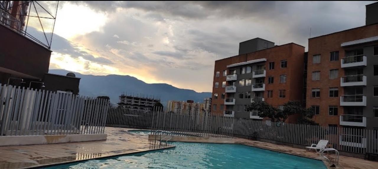 Apartamento en venta en La Cuenca, Envigado · foto 10 de 24