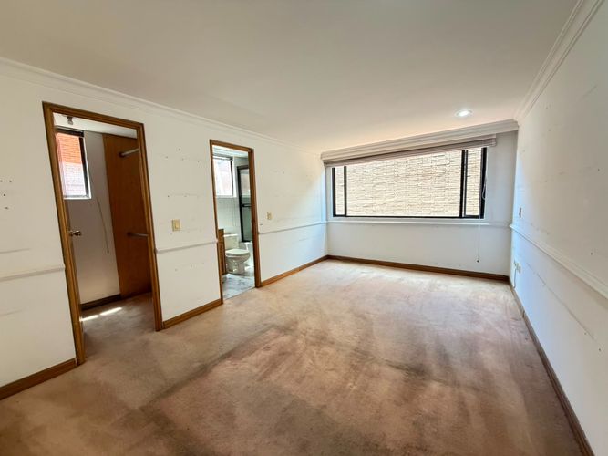 Apartamento de 4 alcobas en venta en El Retiro, Bogotá, 271 m² · foto 15 de 21