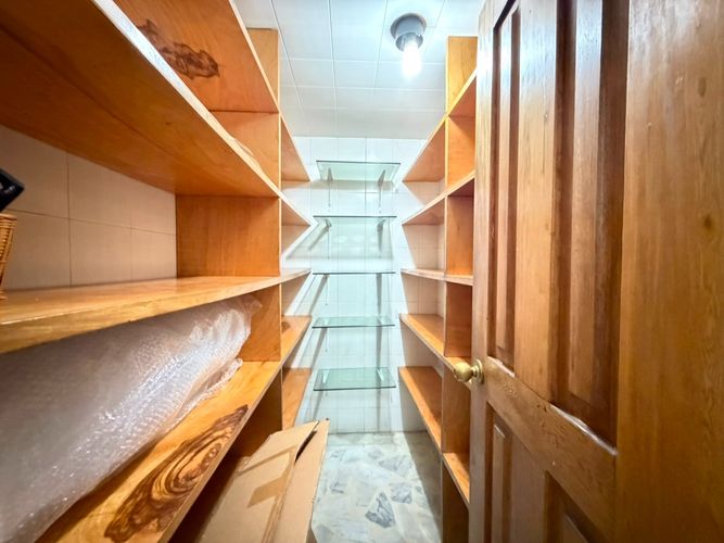 Apartamento de 4 alcobas en venta en El Retiro, Bogotá, 271 m² · foto 9 de 21
