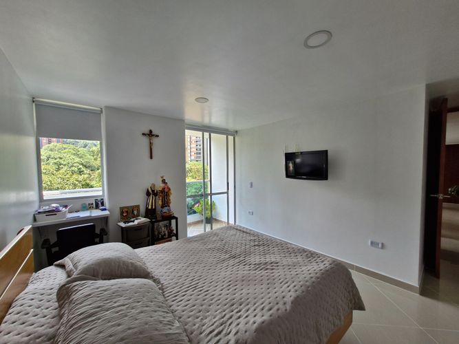 Apartamento de 3 alcobas en venta en El Trapiche, Sabaneta, 86 m² · foto 8 de 19