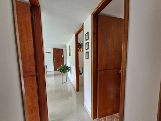 Apartamento de 3 alcobas en venta en El Trapiche, Sabaneta, 86 m² · foto 16 de 19