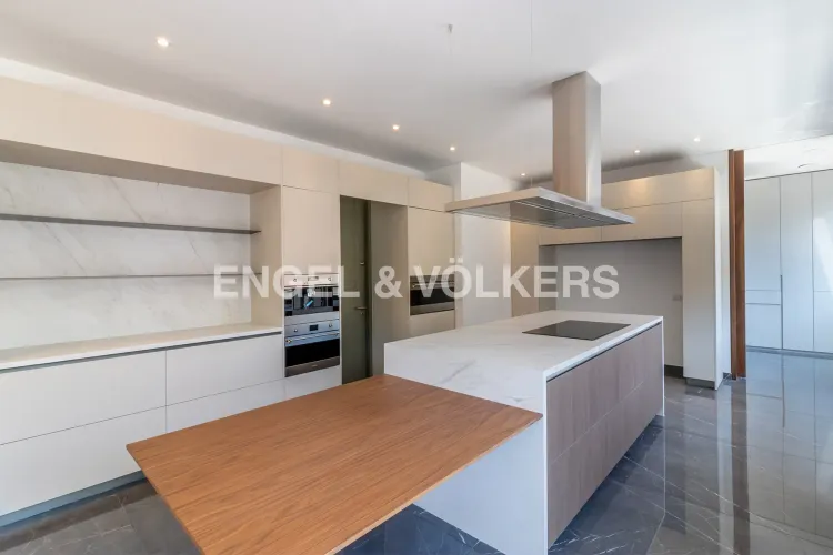 Apartamento de 3 alcobas en venta en Los Rosales, Bogotá, 417 m² · foto 10 de 24