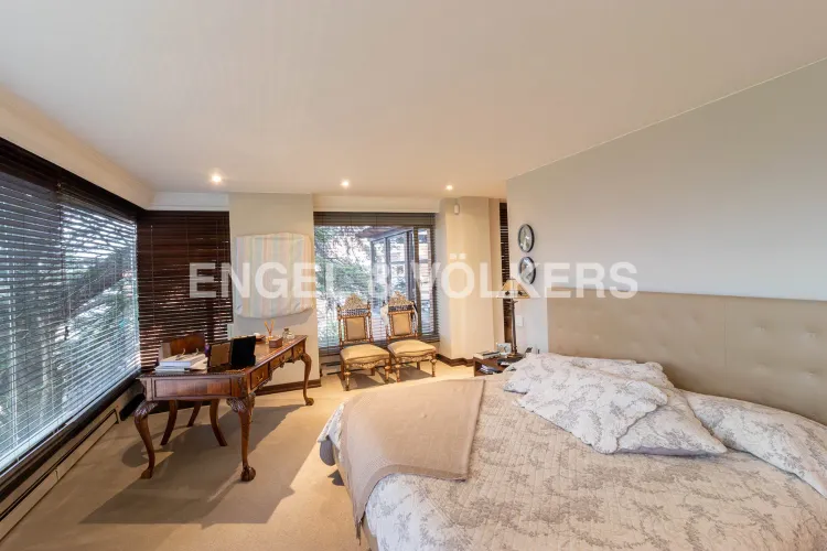 Apartamento de 4 alcobas en venta en Los Rosales, Bogotá, 524 m² · foto 16 de 24