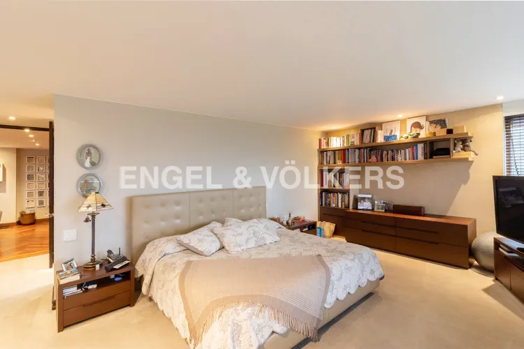 Apartamento de 4 alcobas en venta en Los Rosales, Bogotá, 524 m² · foto 15 de 24
