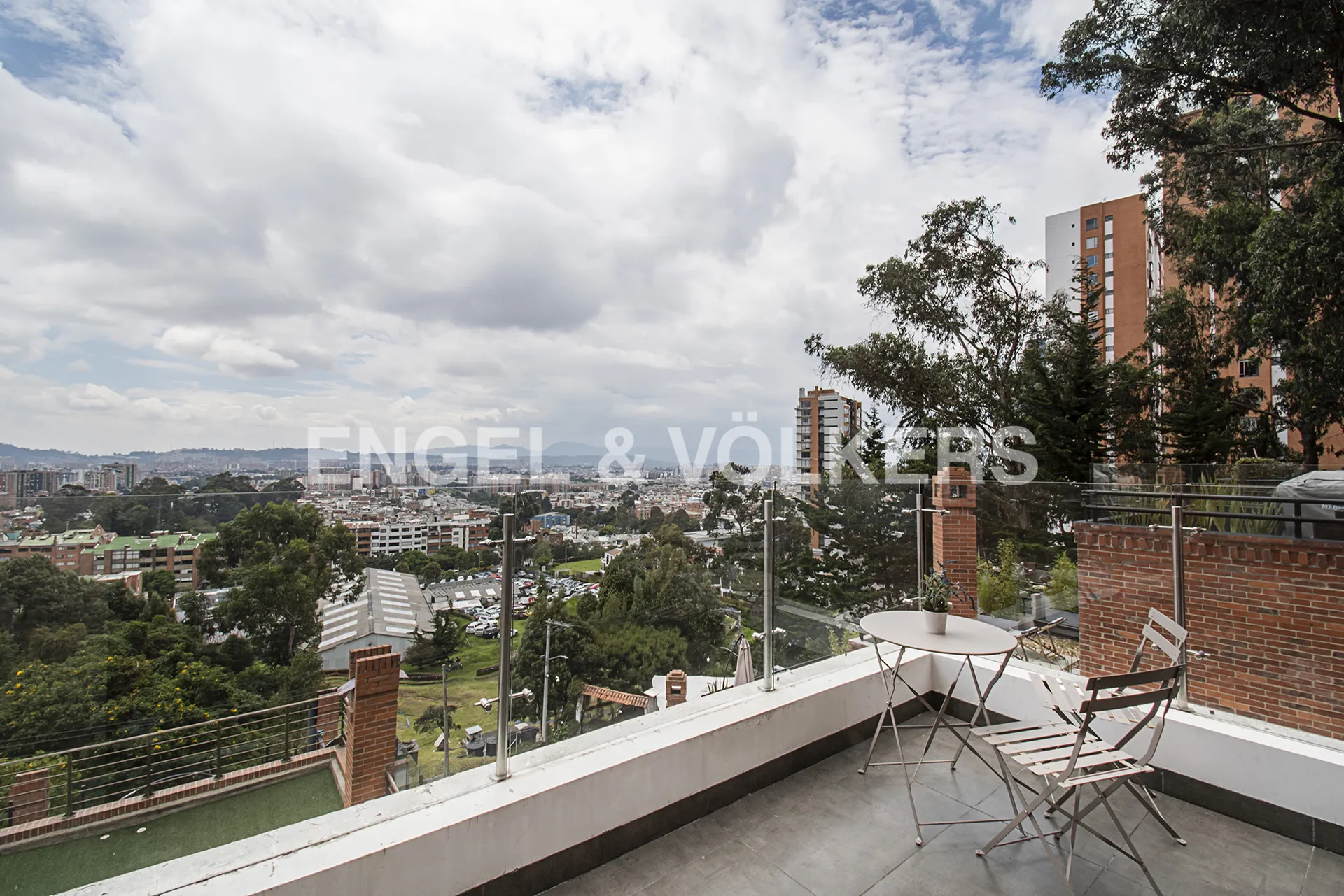 Apartamento en venta en Bosque De Pinos, Bogotá · foto 2 de 21